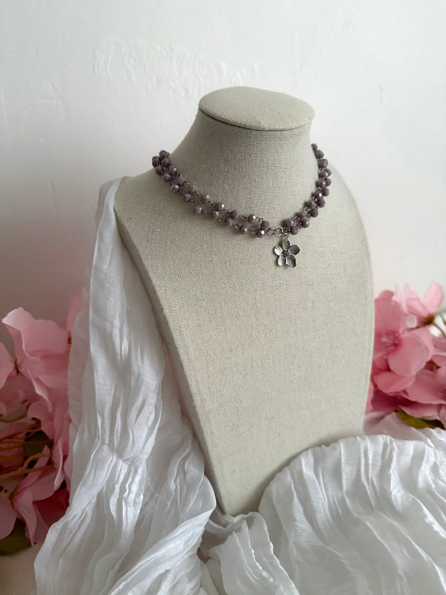 La fleur aux pétales d’argent