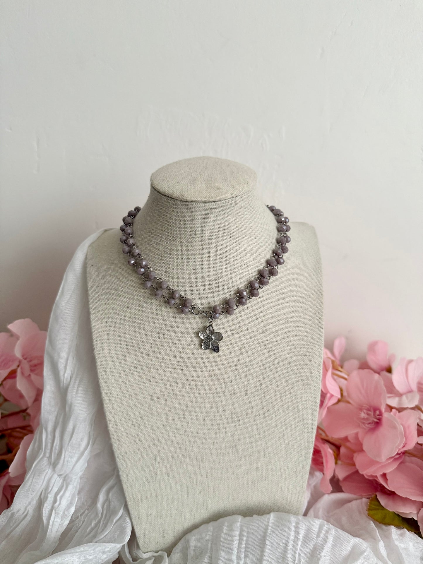 La fleur aux pétales d’argent